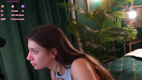 Naomi online show from December 2025 05:12:02 AM