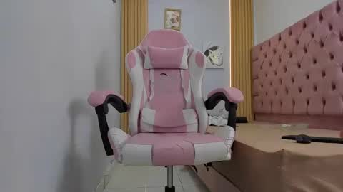 Snapshot of naomis_35 chatting on September 2025 08:22:02 PM naomis_35 online show from September 2025 08:22:02 PM