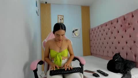 Snapshot of naomis_35 chatting on October 2025 05:01:01 PM naomis_35 online show from October 2025 05:01:01 PM