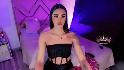 naomisaenz01 online show from July 2026 07:39:01 PM