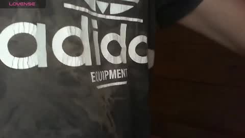 Snapshot of naomisimon chatting on January 2025 02:25:01 AM bellas2012 online show from January 2025 02:25:01 AM