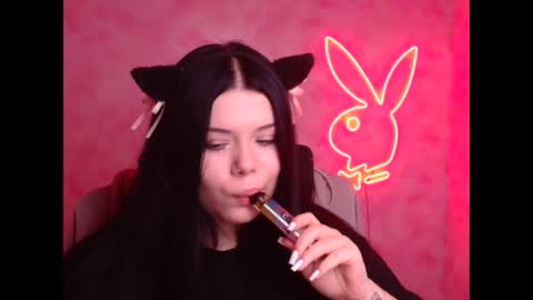 Naomi online show from November 2025 06:57:02 AM