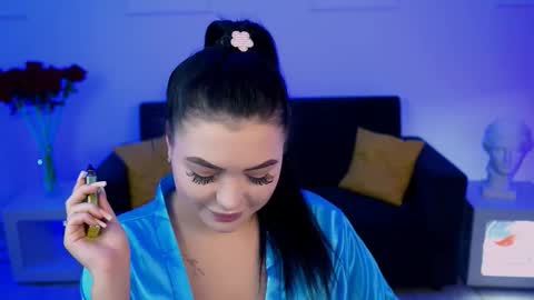 naomiwilsons online show from December 2025 12:25:02 PM