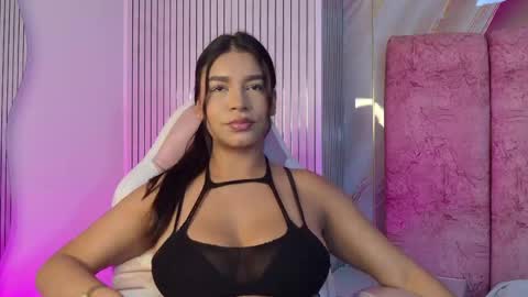 Naomy  online show from May 2026 11:59:01 AM
