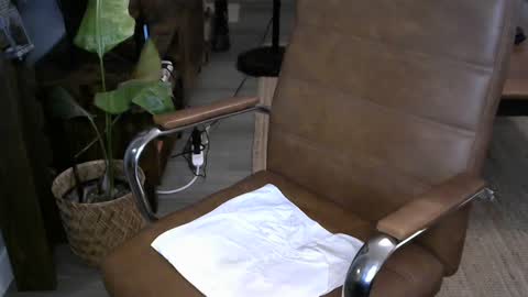 nareth338 online show from September 2025 08:48:02 AM