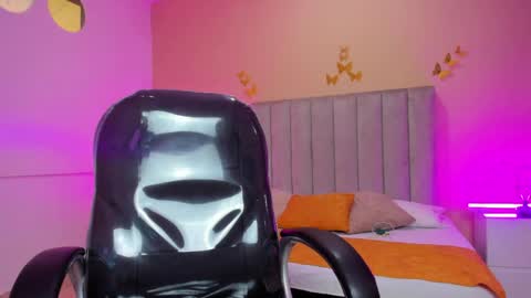 Nascary Fox online show from April 2026 03:09:01 PM