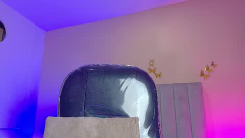 Snapshot of nascary_fox chatting on June 2026 12:29:02 PM Nascary Fox online show from June 2026 12:29:02 PM