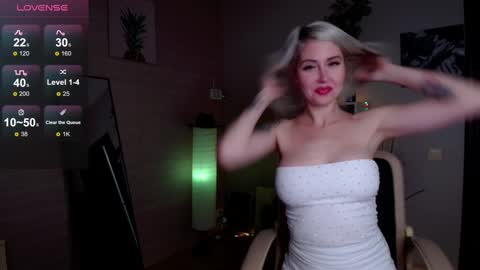 Snapshot of nastasya_cute chatting on January 2025 01:48:02 AM Nastya online show from January 2025 01:48:02 AM