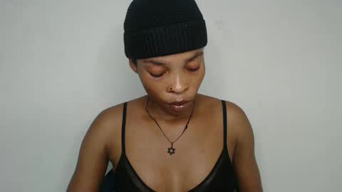 Snapshot of nastie_cumlover chatting on November 2025 08:31:01 PM bella online show from November 2025 08:31:01 PM