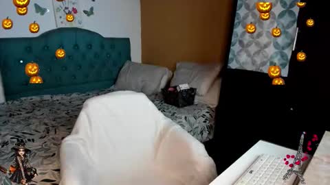 Natalia online show from October 2025 12:26:01 AM