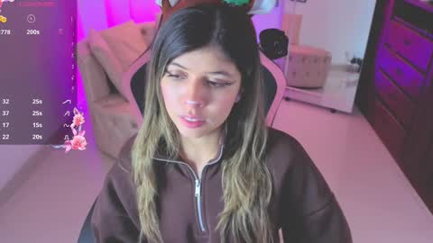 NATASHA online show from December 2025 03:25:02 AM