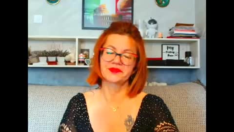 Snapshot of natali3855 chatting on August 2026 04:25:01 AM Natali online show from August 2026 04:25:01 AM