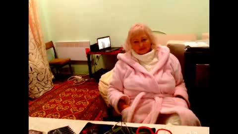 natali online show from December 2025 01:40:01 PM