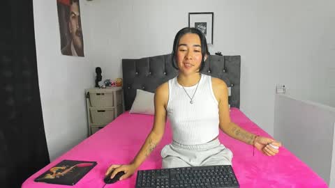 Snapshot of natalia54_ chatting on February 2025 11:48:02 PM NATI online show from February 2025 11:48:02 PM