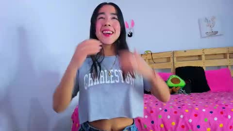 Snapshot of natalia54_ chatting on September 2025 11:27:02 PM NATI online show from September 2025 11:27:02 PM