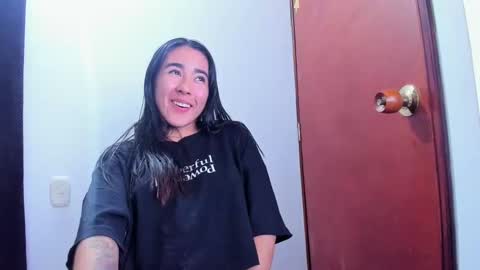 Snapshot of natalia54_ chatting on November 2025 01:48:02 AM NATI online show from November 2025 01:48:02 AM