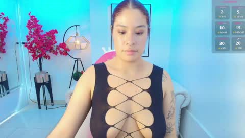 Snapshot of natalia_cartier chatting on June 2026 06:52:02 AM Natalia. online show from June 2026 06:52:02 AM