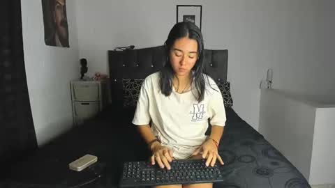 Snapshot of nataliaa05 chatting on February 2025 01:55:01 AM Nati online show from February 2025 01:55:01 AM