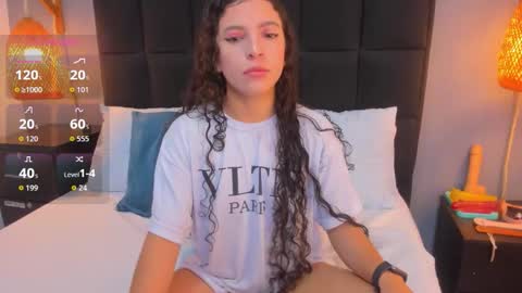 Snapshot of natalie_esmith chatting on November 2025 11:53:02 AM N A T A L I E online show from November 2025 11:53:02 AM