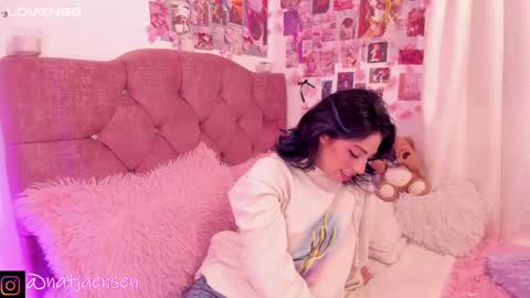       online show from February 2025 12:04:01 AM