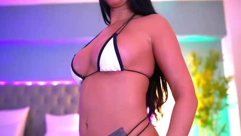 nataliedelices online show from March 2026 07:17:01 PM