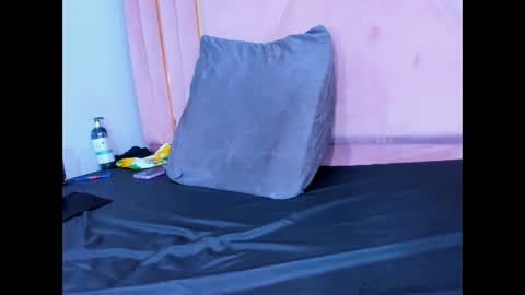 natalieevansx online show from March 2025 04:46:02 PM