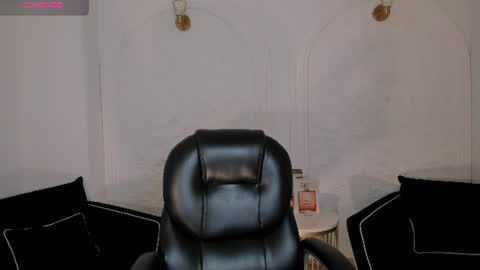 Snapshot of natalielewis_ chatting on June 2026 11:58:01 AM Natalie Lewis online show from June 2026 11:58:01 AM