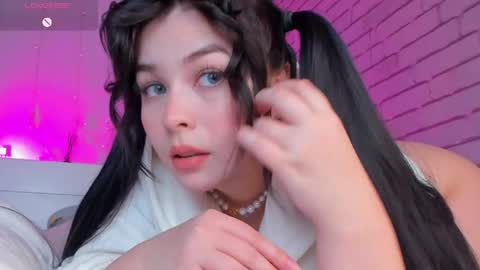 Snapshot of natalyhayes chatting on April 2026 12:29:02 PM Nataly online show from April 2026 12:29:02 PM