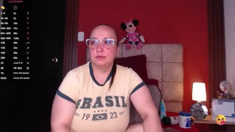 Natasha online show from October 2025 07:14:01 PM