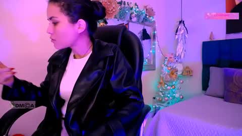 natasha online show from December 2024 01:39:01 PM