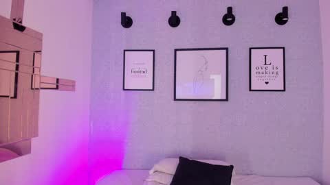 Snapshot of natasha_harpper chatting on January 2025 06:54:02 PM Natasha online show from January 2025 06:54:02 PM