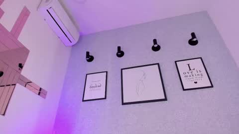 Snapshot of natasha_harpper chatting on February 2025 05:39:02 PM Natasha online show from February 2025 05:39:02 PM