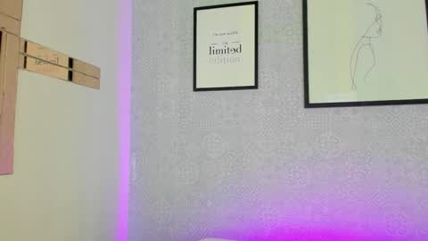 Snapshot of natasha_harpper chatting on November 2025 11:23:02 AM Natasha online show from November 2025 11:23:02 AM