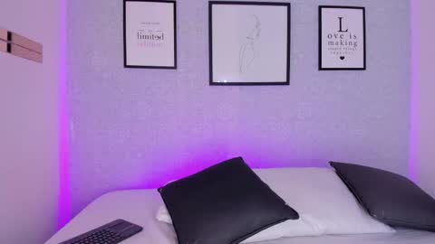 Snapshot of natasha_harpper chatting on November 2025 11:02:01 AM Natasha online show from November 2025 11:02:01 AM