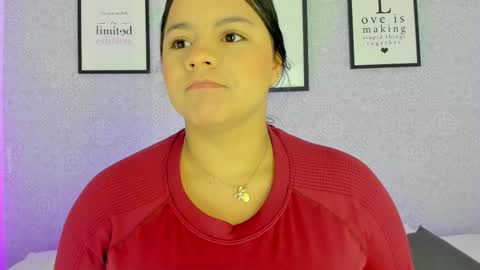 Snapshot of natasha_harpper chatting on December 2025 12:47:02 PM Natasha online show from December 2025 12:47:02 PM