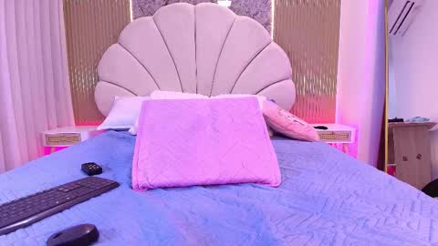 Snapshot of natasha_luna_ chatting on November 2025 07:24:02 PM Natasha online show from November 2025 07:24:02 PM