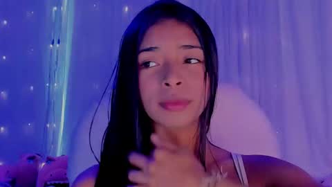 Snapshot of natasha_smith_ws chatting on December 2024 10:19:01 PM Natasha online show from December 2024 10:19:01 PM