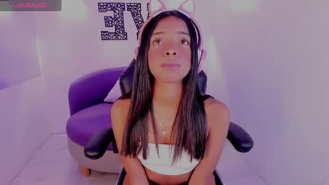 Snapshot of natasha_smith_ws chatting on January 2025 03:35:02 PM Natasha online show from January 2025 03:35:02 PM