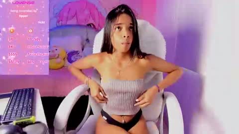 Snapshot of natasha_smith_ws chatting on March 2025 09:59:01 PM Natasha online show from March 2025 09:59:01 PM