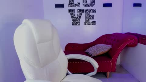 Snapshot of natasha_smith_ws chatting on November 2025 04:25:01 PM Natasha online show from November 2025 04:25:01 PM