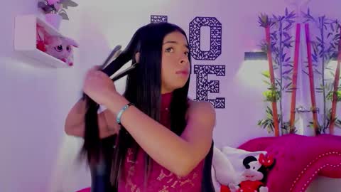 Natasha  online show from January 2026 12:51:01 PM