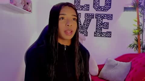 Natasha  online show from March 2026 06:32:01 PM