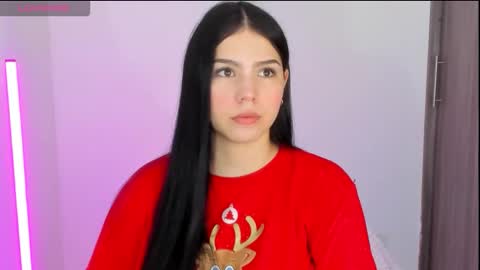 Natalia online show from December 2025 07:44:01 PM