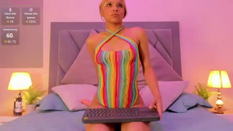 Snapshot of natashaa_vega chatting on June 2026 05:52:01 PM natashaa_vega online show from June 2026 05:52:01 PM