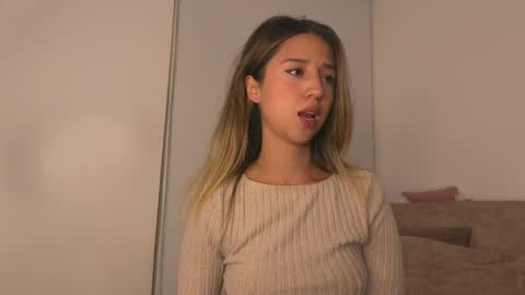 Snapshot of natasna1 chatting on December 2025 07:35:01 AM Natasha Independent model online show from December 2025 07:35:01 AM