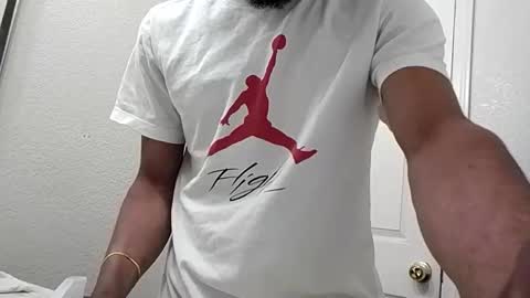 Snapshot of nate791758 chatting on November 2025 10:06:01 AM nate791758 online show from November 2025 10:06:01 AM