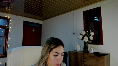 nathaly sky online show from January 2025 10:29:02 AM