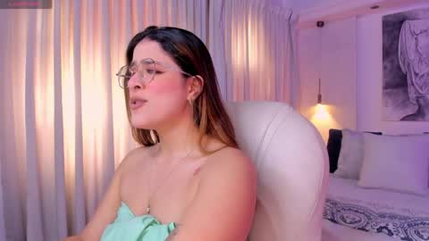 NATHALIE online show from April 2026 01:41:01 PM