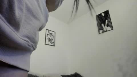 Nathaly online show from October 2025 07:05:01 PM