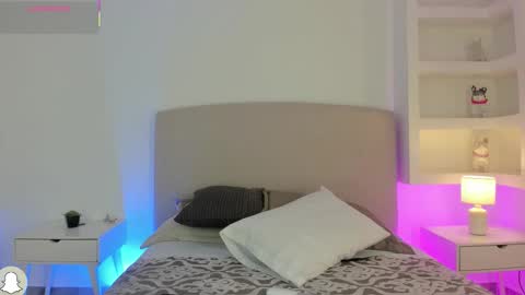 NATHALY  online show from October 2025 10:48:01 AM